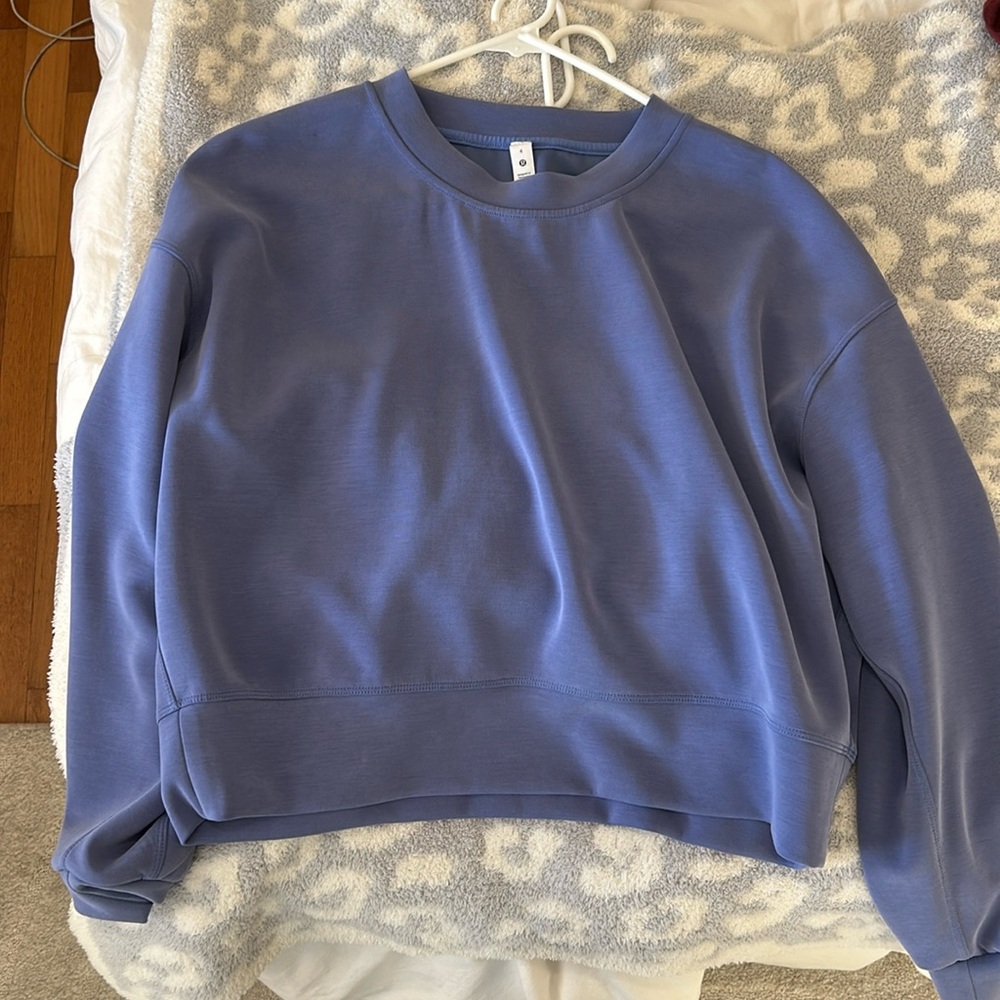 Lululemon cropped sweatshirt
